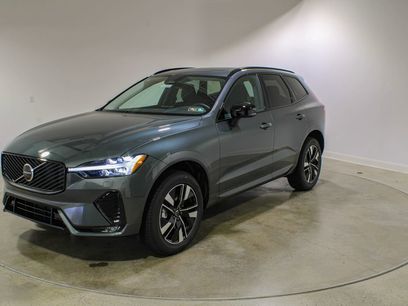 New 2026 Volvo XC60 B5 Core w/ Climate Package