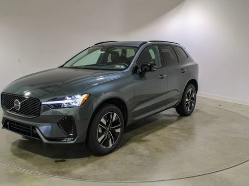 New 2026 Volvo XC60 B5 Core w/ Climate Package AWD/4WD image 1