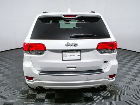 Used 2020 Jeep Grand Cherokee Overland RWD image 28
