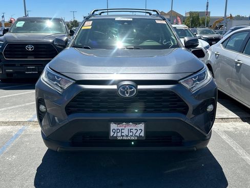 Used 2019 Toyota RAV4 XLE w/ Convenience Package AWD/4WD image 3