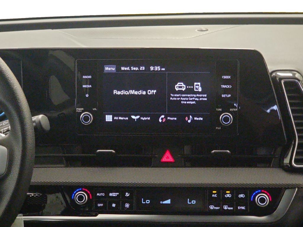 Used 2023 Kia Sportage LX AWD/4WD image 13