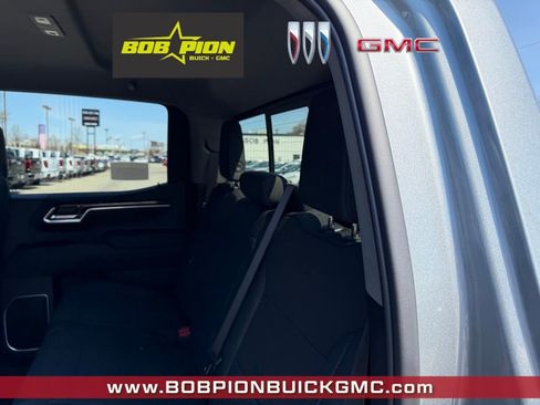 New 2026 GMC Sierra 1500 SLE w/ Preferred Package image 8