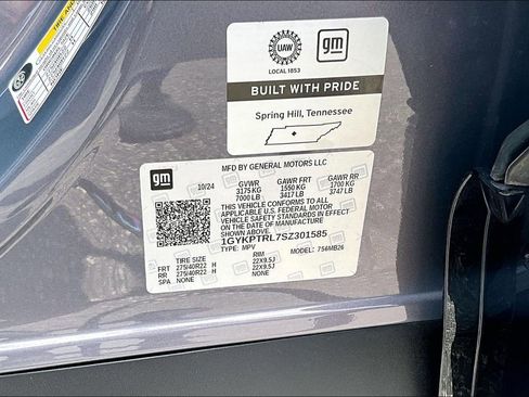 Certified 2025 Cadillac Lyriq Luxury w/ LPO, Floor Liner Package image 19