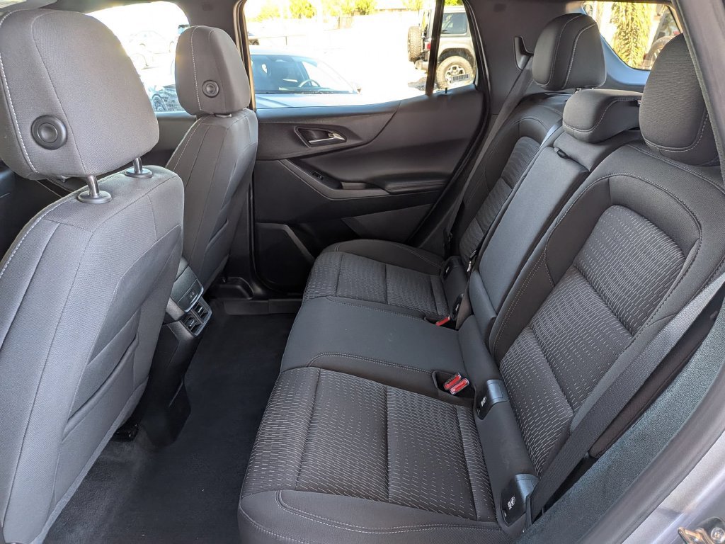Used 2025 Chevrolet Equinox LT AWD/4WD image 27