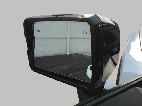Used 2026 GMC Hummer EV SUV AWD/4WD image 23