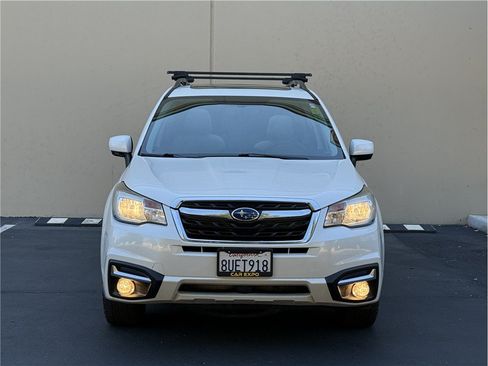 Used 2017 Subaru Forester 2.5i Premium AWD/4WD image 2