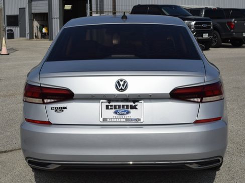 Used 2020 Volkswagen Passat 2.0T SE image 9