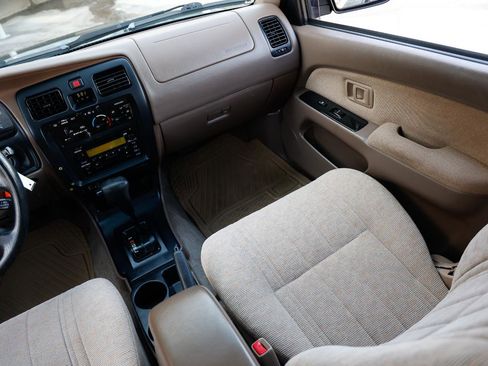 Used 2000 Toyota 4Runner 2WD image 23