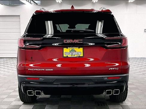 Used 2025 GMC Acadia AT4 w/ Luxury Package image 5