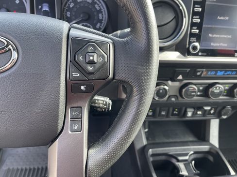 Certified 2022 Toyota Tacoma TRD Off-Road w/ TRD Premium Off Road Package AWD/4WD image 22