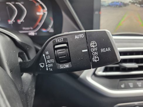 Used 2023 BMW X5 xDrive40i w/ Premium Package image 31