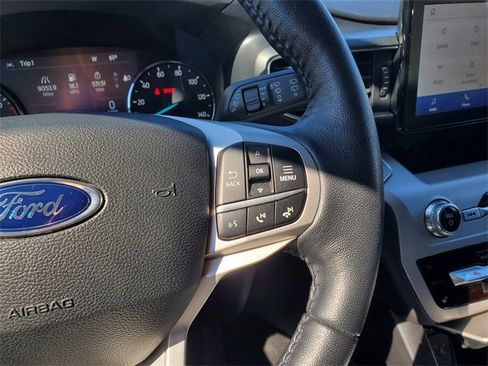 Certified 2022 Ford Explorer XLT w/ Equipment Group 202A image 14