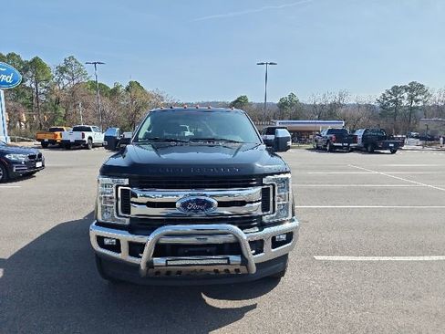 Used 2019 Ford F250 XLT w/ XLT Premium Package image 7