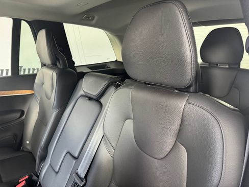 Used 2024 Volvo XC90 B5 Plus AWD/4WD image 11
