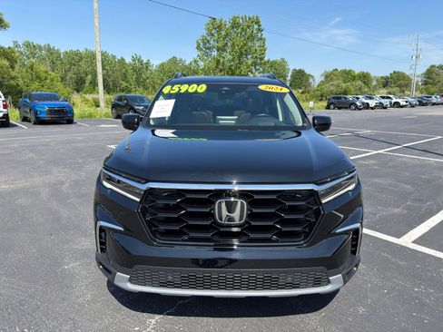 Used 2024 Honda Pilot Elite image 9