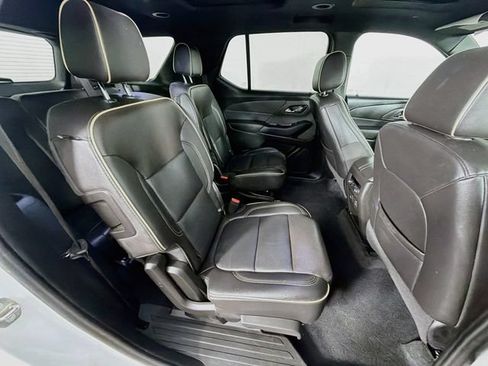 Used 2023 Chevrolet Traverse Premier AWD/4WD image 31
