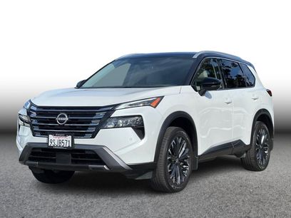 Used 2025 Nissan Rogue SL w/ Tech Package