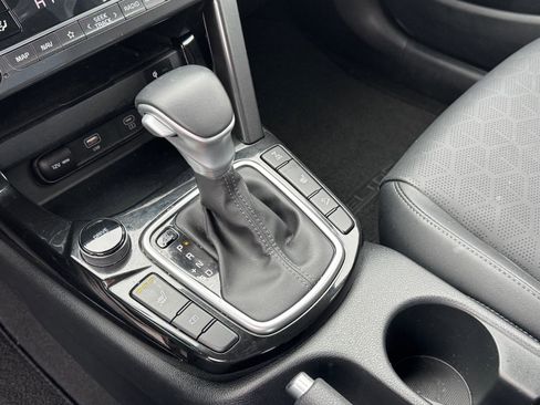 Used 2024 Kia Seltos EX image 21