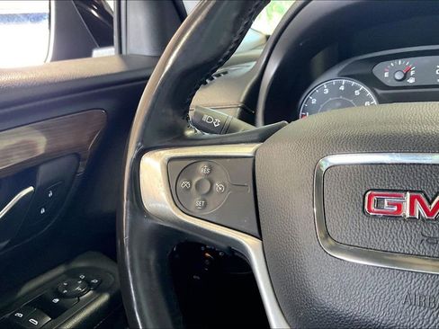 Used 2018 GMC Terrain SLE FWD image 8