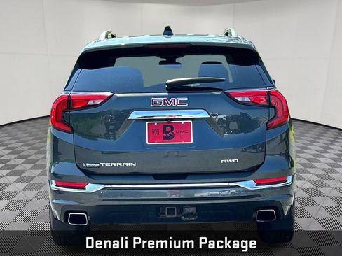 Certified 2020 GMC Terrain Denali w/ Denali Premium Package AWD/4WD image 4