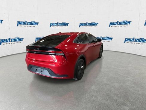 Used 2024 Toyota Prius LE AWD/4WD image 11