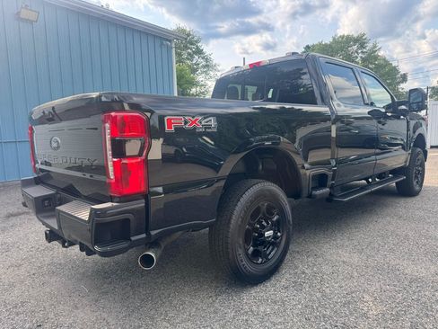 Used 2023 Ford F250 XLT w/ XLT Premium Package AWD/4WD image 8