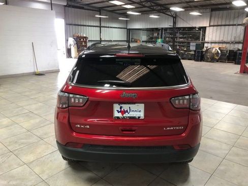 Used 2025 Jeep Compass Limited image 4