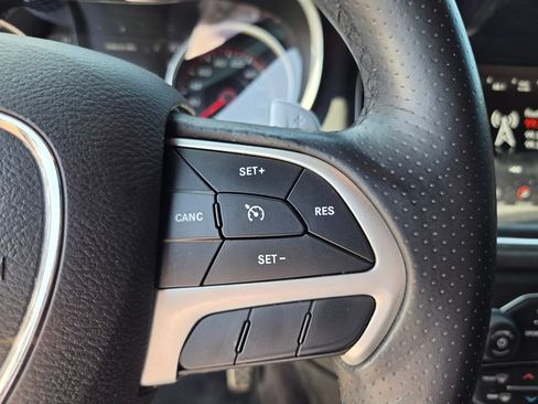 Used 2018 Dodge Charger R/T Scat Pack RWD image 17