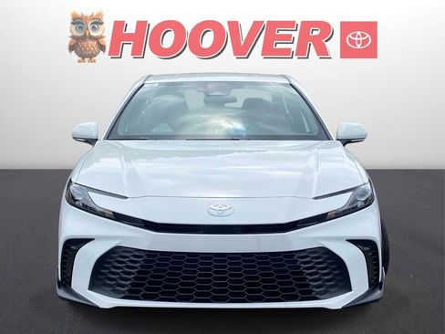 New 2026 Toyota Camry SE FWD image 9