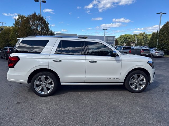 Used 2024 Ford Expedition Platinum AWD/4WD image 6
