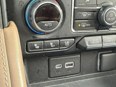 Used 2021 Chevrolet Tahoe Premier image 24