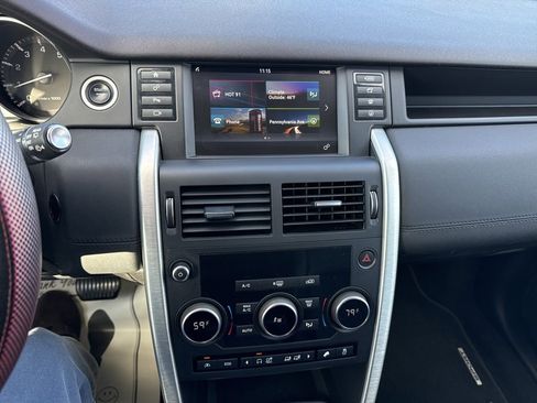 Used 2016 Land Rover Discovery Sport HSE image 10