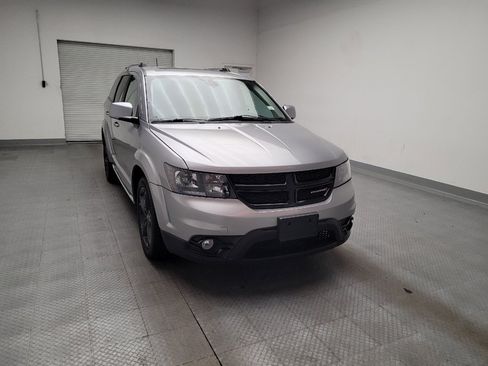 Used 2020 Dodge Journey Crossroad FWD image 14