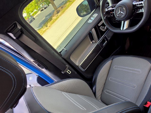 Used 2025 Mercedes-Benz G 580 w/ EQ Technology image 56