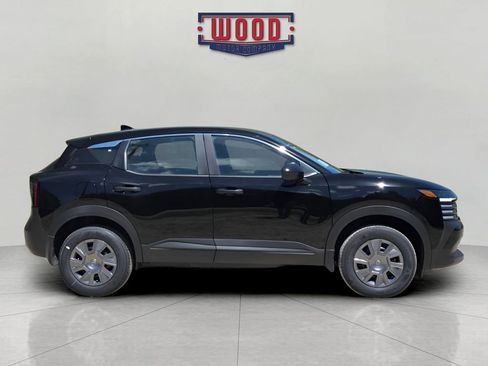 New 2026 Nissan Kicks S FWD image 3