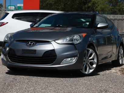 Used 2013 Hyundai Veloster w/ Style Pkg