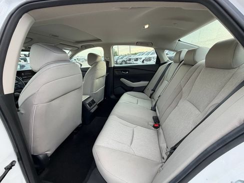 Used 2025 Honda Accord SE image 16
