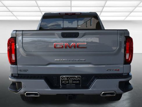 Used 2025 GMC Sierra 1500 AT4 w/ AT4 Premium Package AWD/4WD image 10