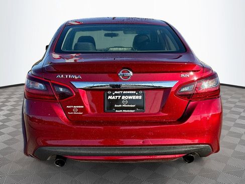 Used 2018 Nissan Altima 2.5 SR w/ Interior Lighting Package image 6