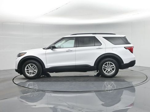 New 2026 Ford Explorer Active image 26