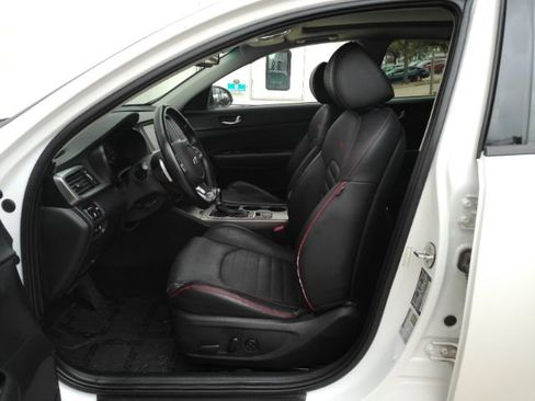 Used 2019 Kia Optima SX image 17