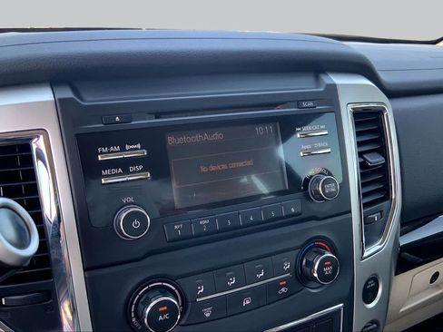 Used 2017 Nissan Titan SV RWD image 27