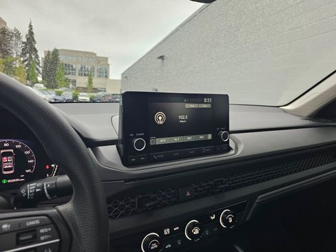 Used 2025 Honda Accord LX image 26