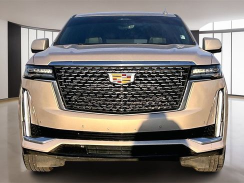 Certified 2022 Cadillac Escalade Premium Luxury w/ Performance Package image 3