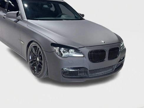 Used 2012 BMW 750Li w/ M-Sport Package image 3