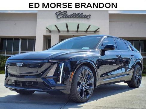 New 2026 Cadillac Lyriq Signature Sport RWD image 1