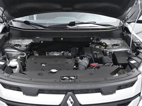 Used 2024 Mitsubishi Outlander Sport ES image 12