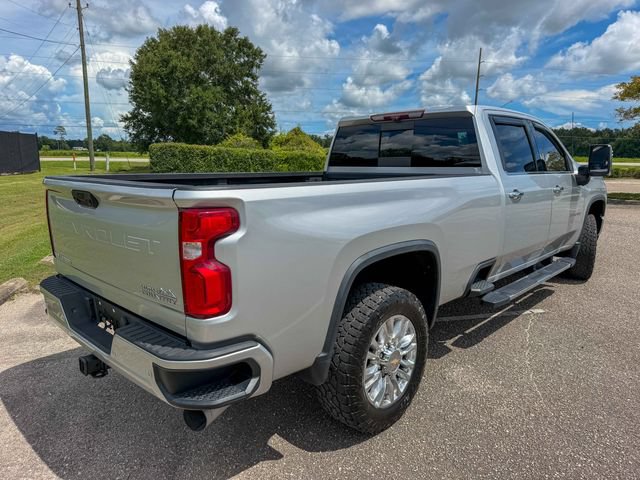 Used 2021 Chevrolet Silverado 3500 High Country w/ Technology Package AWD/4WD image 3