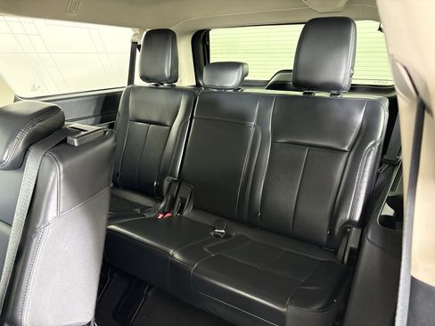 Used 2024 Ford Expedition Max XLT image 40