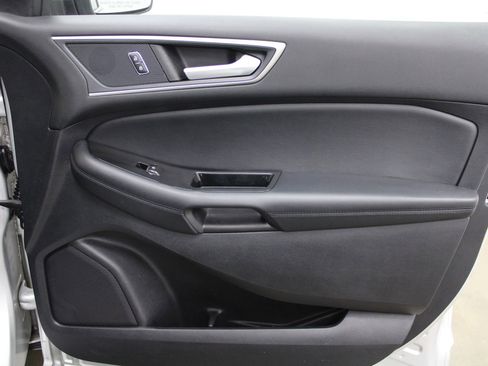Used 2018 Ford Edge SEL w/ Equipment Group 201A image 24
